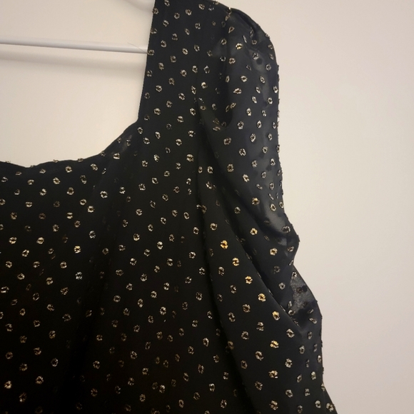 Black blouse with gold pattern - Picture 3 of 6